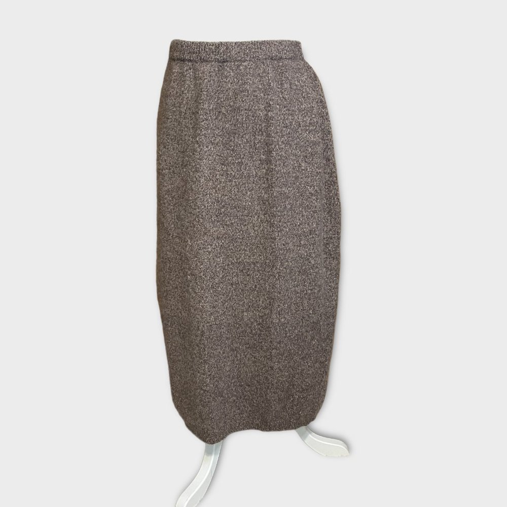 Women’s Jeanne Pierre vintage lambswool angora blend skirt in size large.